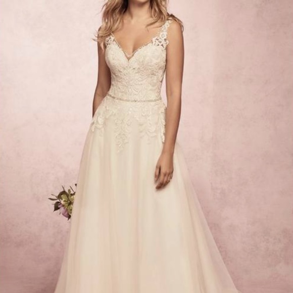 Maggie Sottero Dresses & Skirts - Wedding Dress